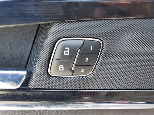 used 2021 Lincoln Nautilus car, priced at $24,990