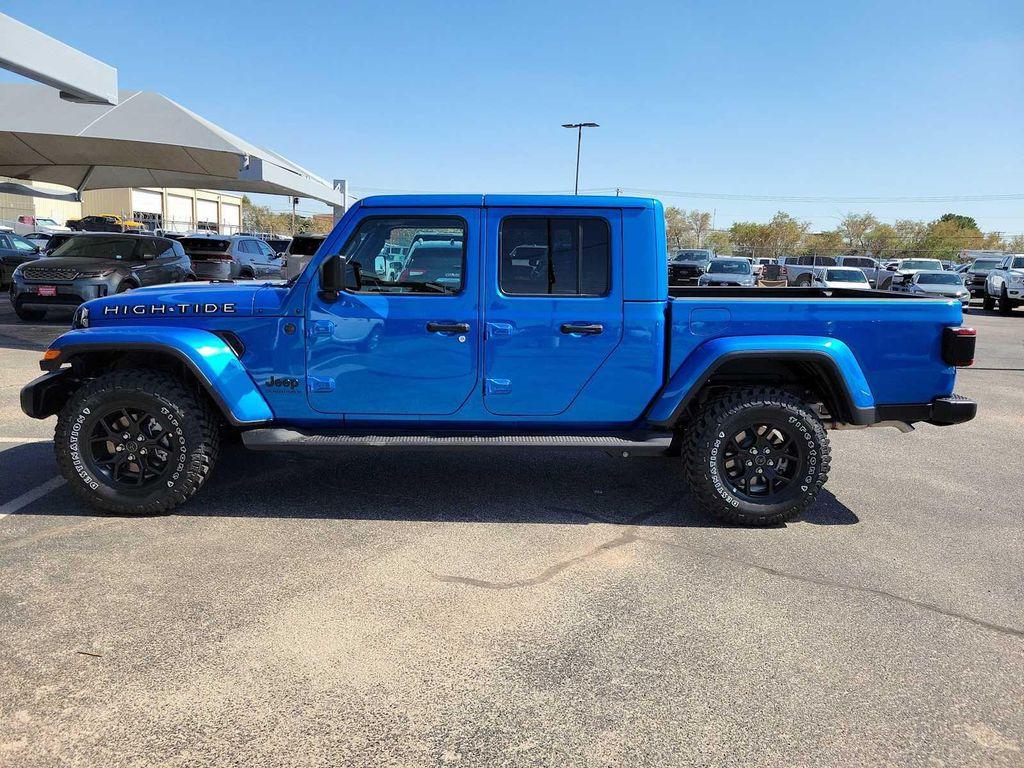 new 2025 Jeep Gladiator car, priced at $52,500