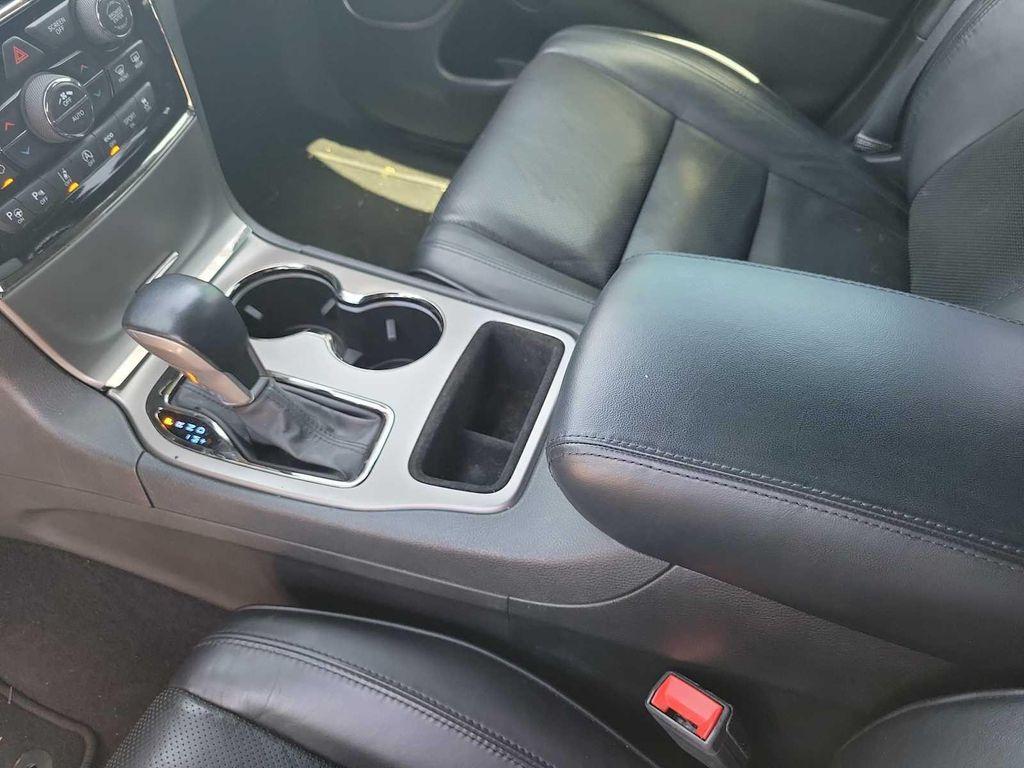 used 2021 Jeep Grand Cherokee car, priced at $29,999