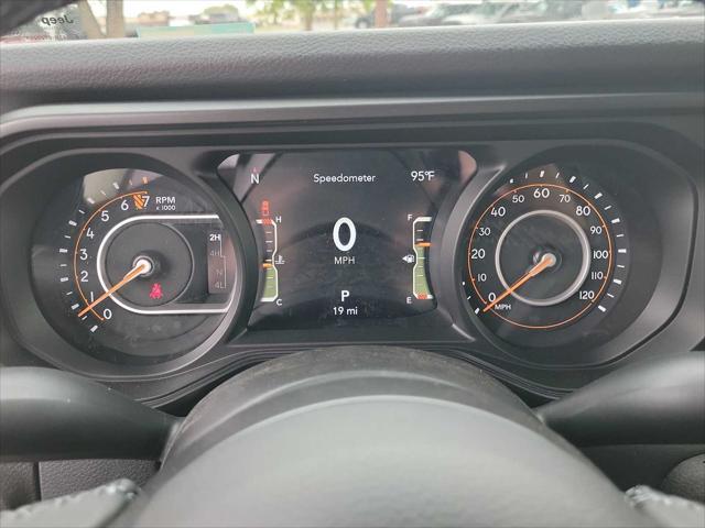 new 2025 Jeep Gladiator car, priced at $53,830
