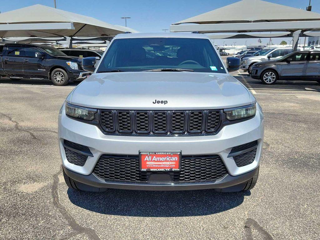 new 2025 Jeep Grand Cherokee L car, priced at $43,875