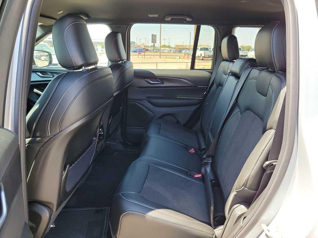 new 2025 Jeep Grand Cherokee L car, priced at $43,875