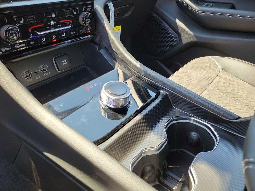 new 2025 Jeep Grand Cherokee L car, priced at $43,875