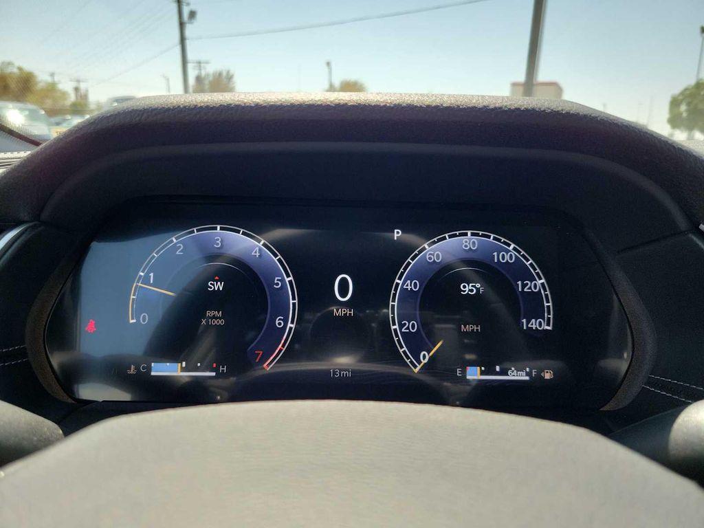 new 2025 Jeep Grand Cherokee car, priced at $47,280