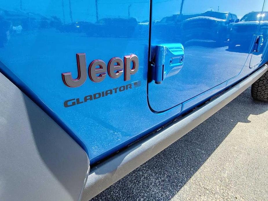 new 2024 Jeep Gladiator car, priced at $66,390