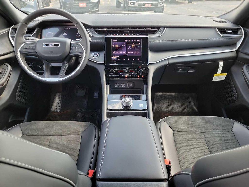 new 2025 Jeep Grand Cherokee L car, priced at $45,375