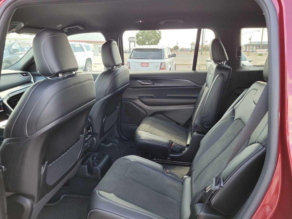 new 2025 Jeep Grand Cherokee L car, priced at $45,375