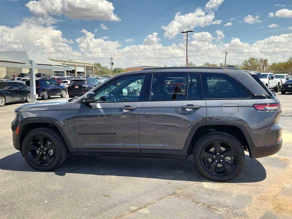 used 2023 Jeep Grand Cherokee car, priced at $36,999