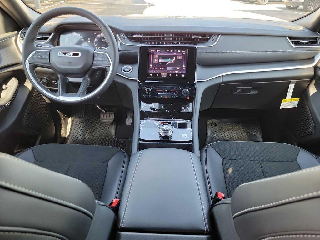 new 2025 Jeep Grand Cherokee L car, priced at $47,375