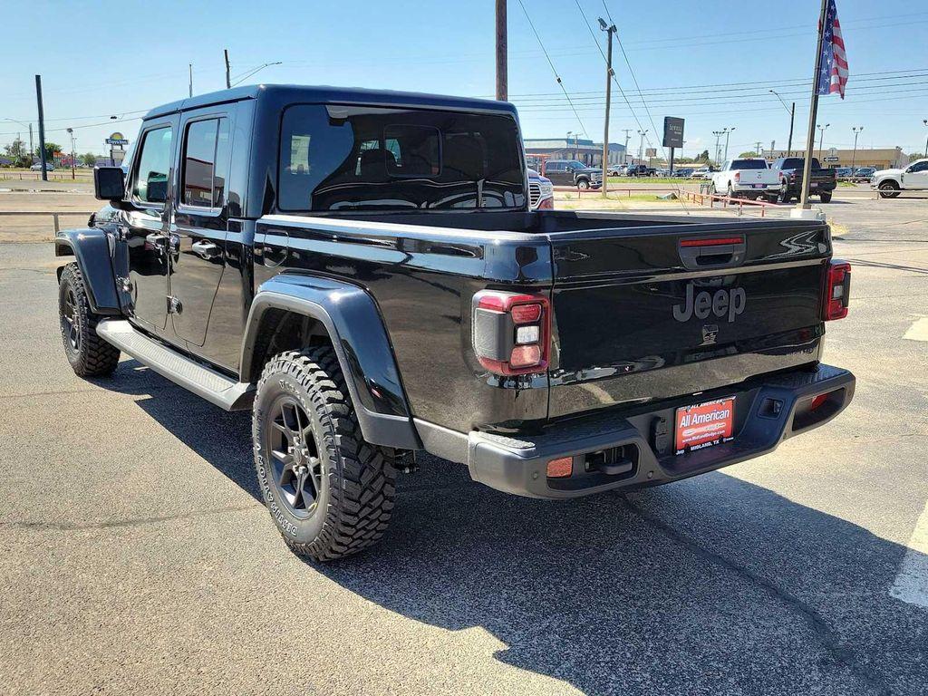 new 2025 Jeep Gladiator car, priced at $52,500