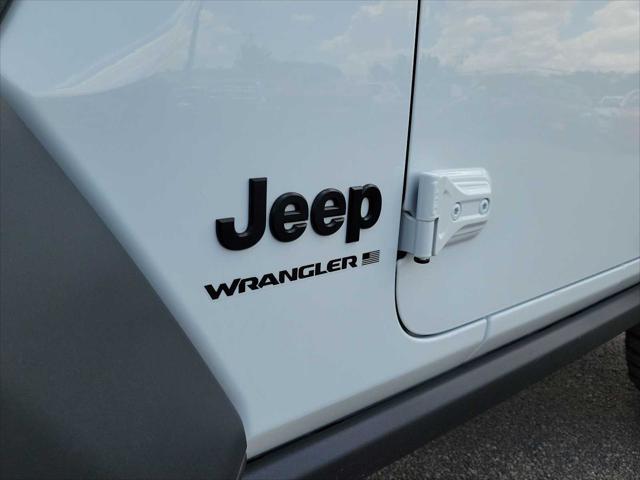 new 2025 Jeep Wrangler car, priced at $50,345