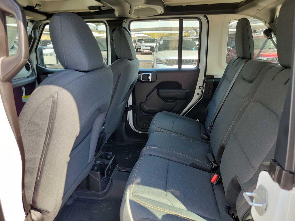 new 2025 Jeep Wrangler car, priced at $45,380