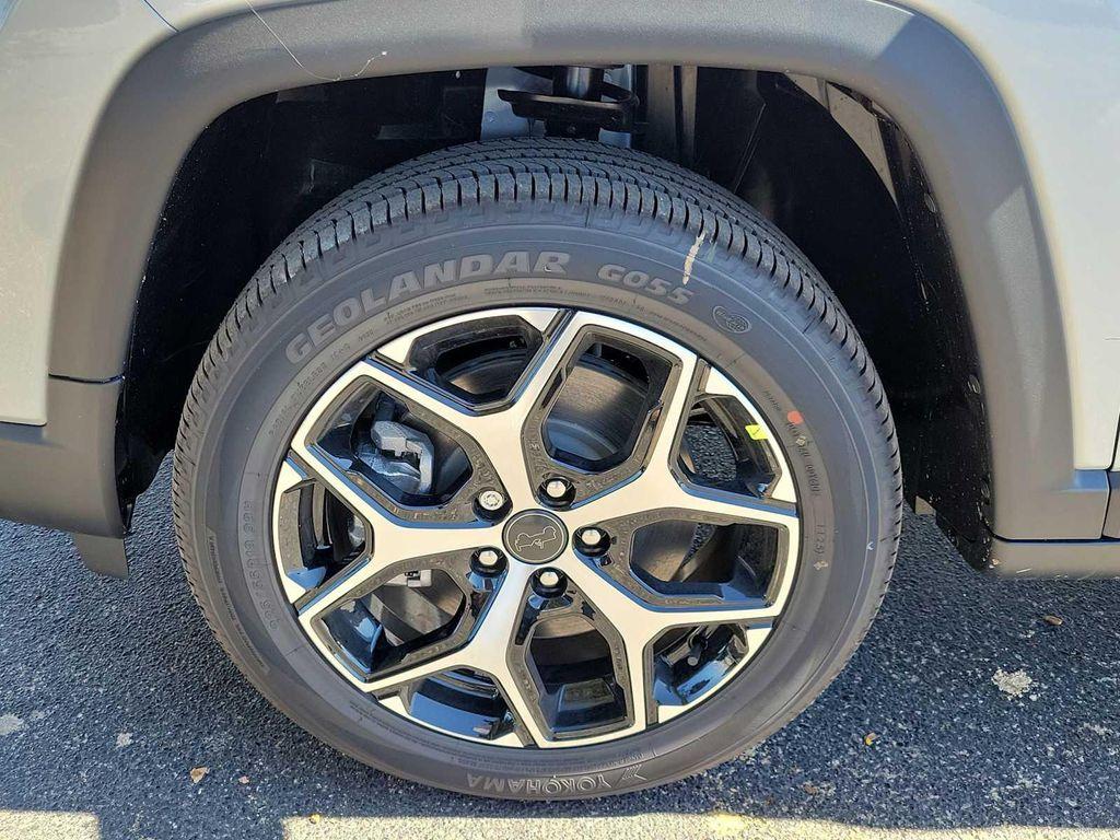 new 2026 Jeep Compass car, priced at $35,125