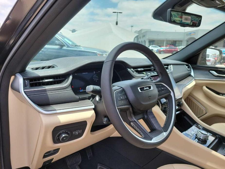 new 2024 Jeep Grand Cherokee L car, priced at $51,175