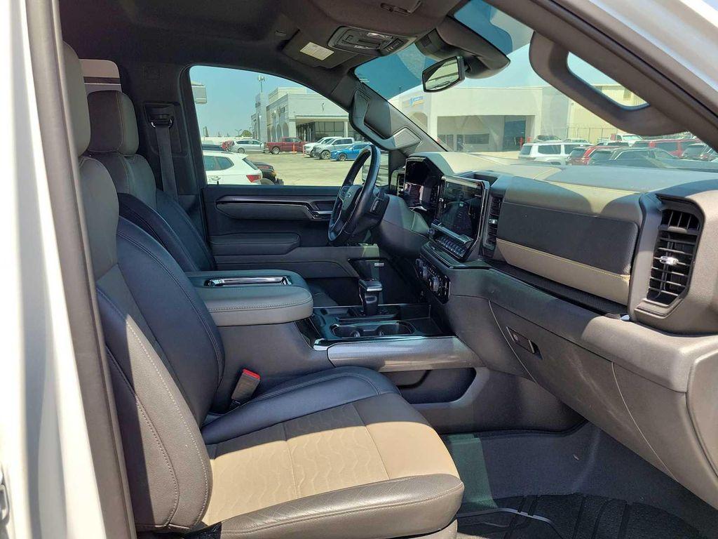 used 2022 Chevrolet Silverado 1500 car, priced at $59,999