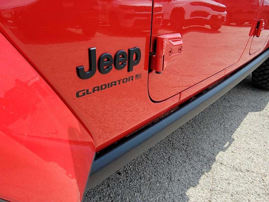 new 2024 Jeep Gladiator car, priced at $55,209