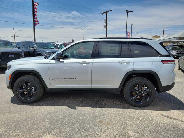 new 2024 Jeep Grand Cherokee car, priced at $44,501