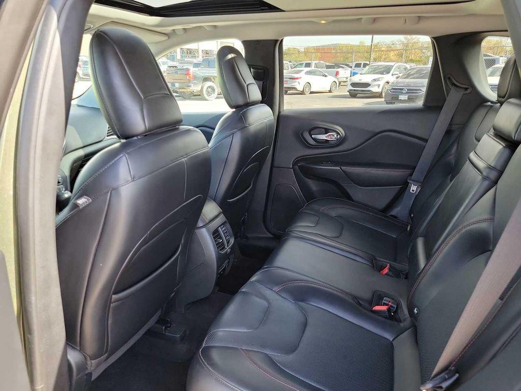 used 2019 Jeep Cherokee car, priced at $26,999