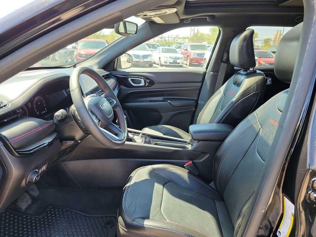 used 2023 Jeep Compass car, priced at $31,999
