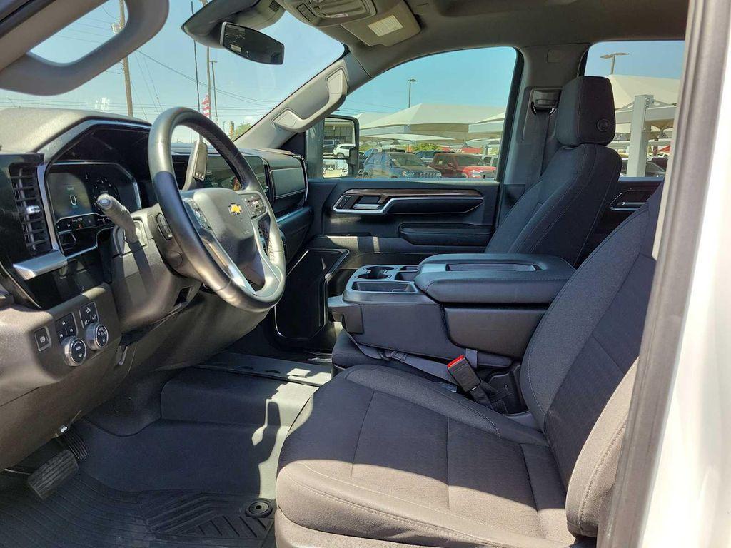 used 2024 Chevrolet Silverado 2500 car, priced at $58,999