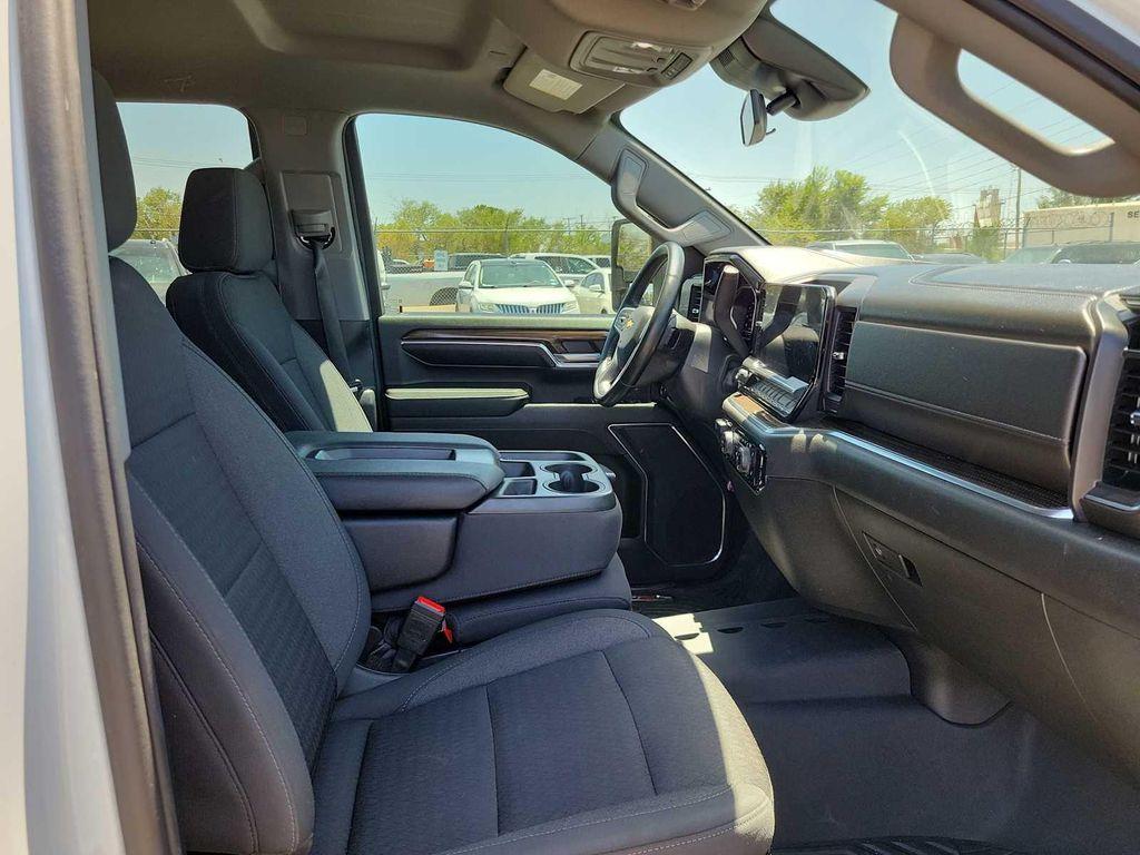 used 2024 Chevrolet Silverado 2500 car, priced at $58,999