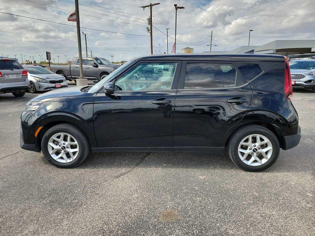 used 2022 Kia Soul car, priced at $19,999