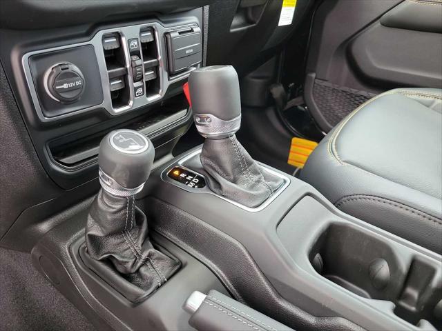 new 2025 Jeep Gladiator car, priced at $52,310