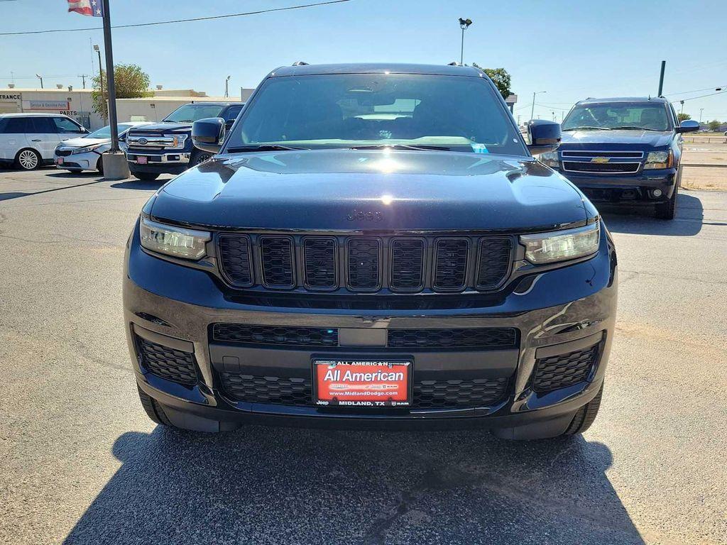 new 2025 Jeep Grand Cherokee car, priced at $47,875