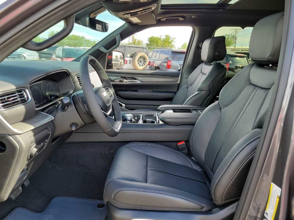 new 2024 Jeep Wagoneer L car, priced at $83,104