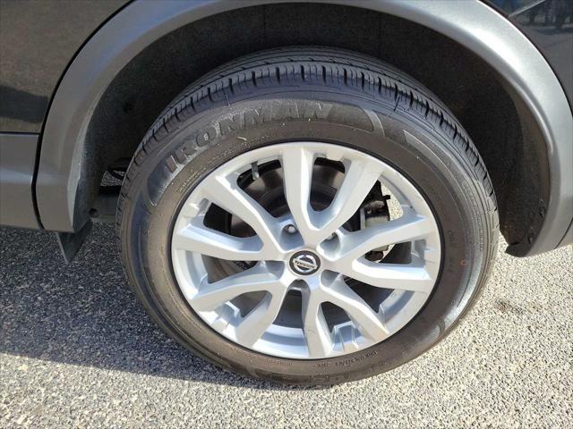 used 2022 Nissan Rogue Sport car, priced at $23,799