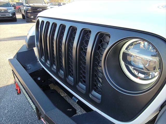 used 2022 Jeep Gladiator car, priced at $40,999