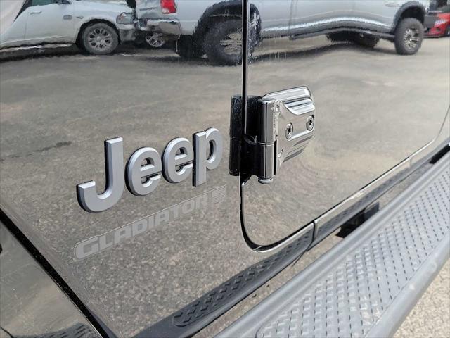 new 2025 Jeep Gladiator car, priced at $52,310