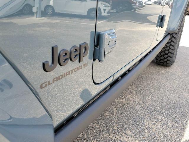 new 2025 Jeep Gladiator car, priced at $53,630