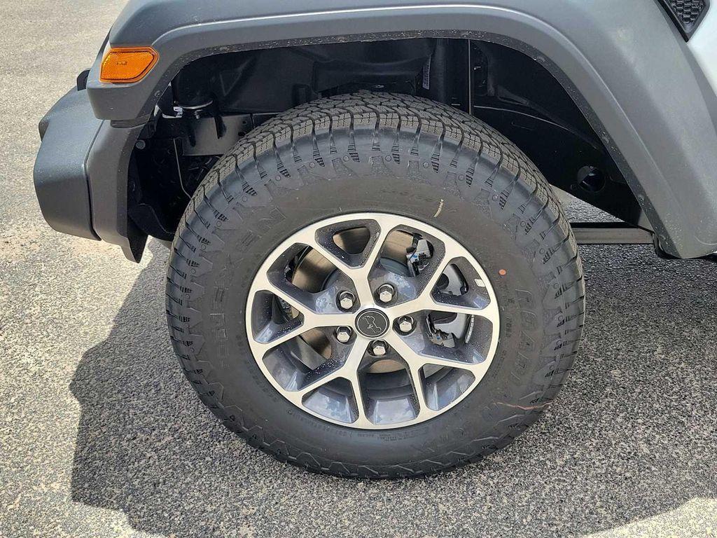 new 2025 Jeep Wrangler car, priced at $49,730
