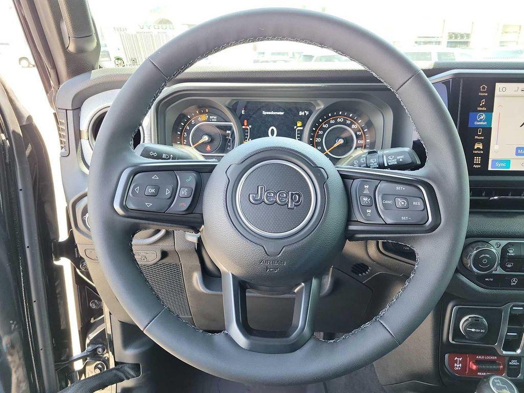 new 2025 Jeep Wrangler car, priced at $80,034