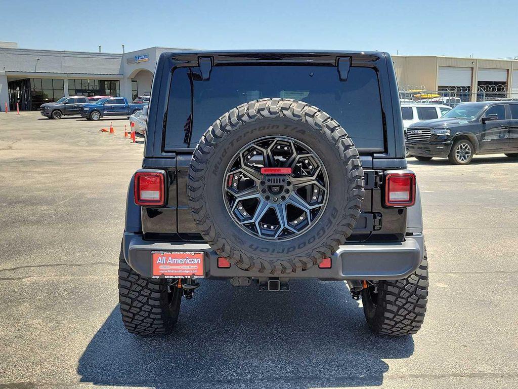 new 2025 Jeep Wrangler car, priced at $80,034