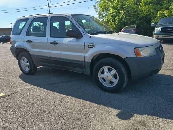 used 2003 Ford Escape car, priced at $2,495