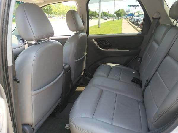 used 2005 Ford Escape car, priced at $2,895