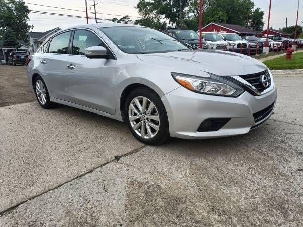 used 2018 Nissan Altima car, priced at $5,995