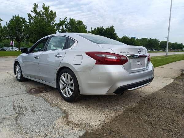 used 2018 Nissan Altima car, priced at $5,995