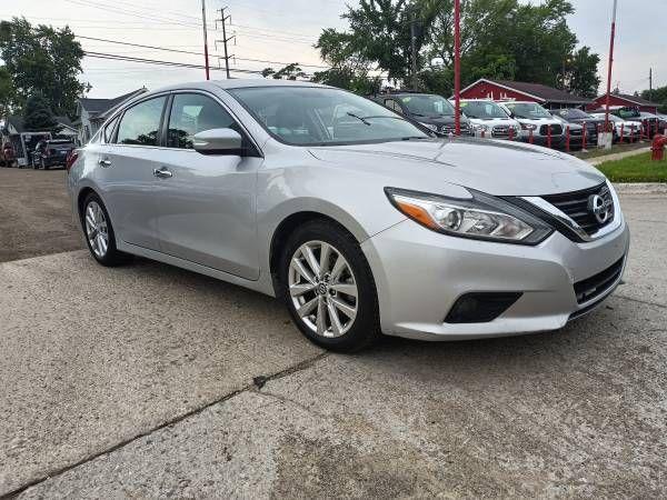 used 2018 Nissan Altima car, priced at $5,995