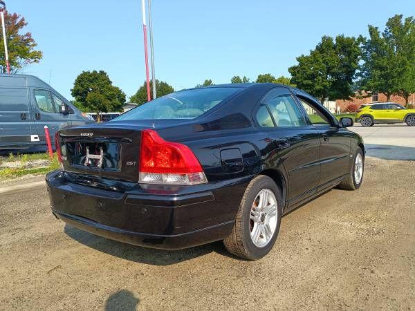 used 2006 Volvo S60 car, priced at $3,500