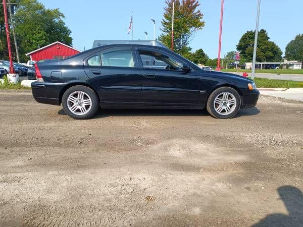 used 2006 Volvo S60 car, priced at $3,500