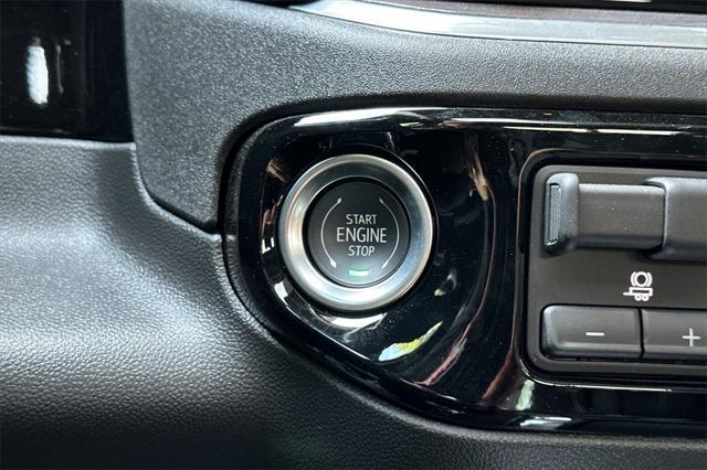new 2025 GMC Sierra 1500 car, priced at $57,602