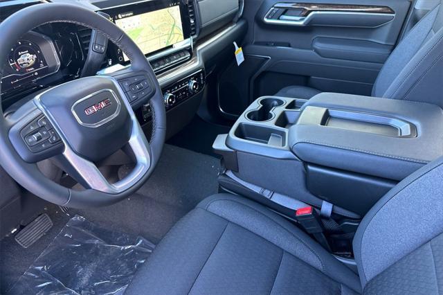 new 2025 GMC Sierra 1500 car, priced at $45,680