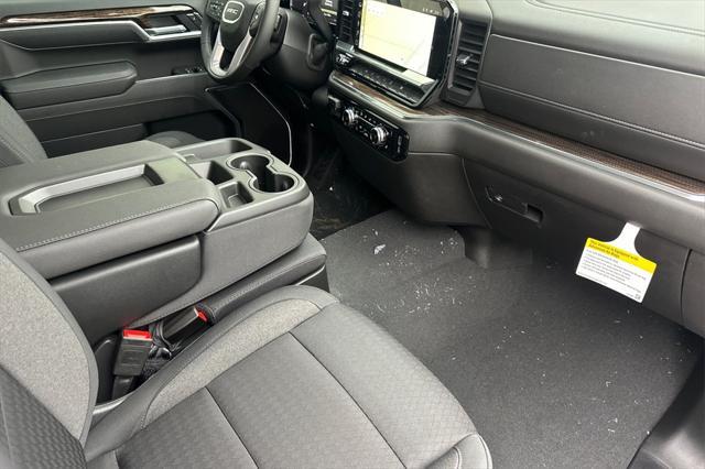 new 2025 GMC Sierra 1500 car, priced at $45,680