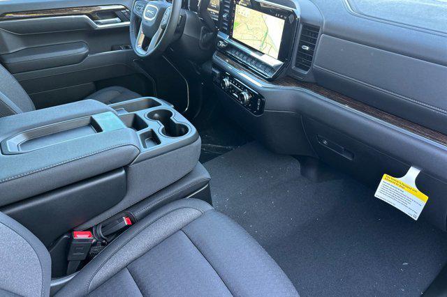 new 2025 GMC Sierra 1500 car, priced at $52,999