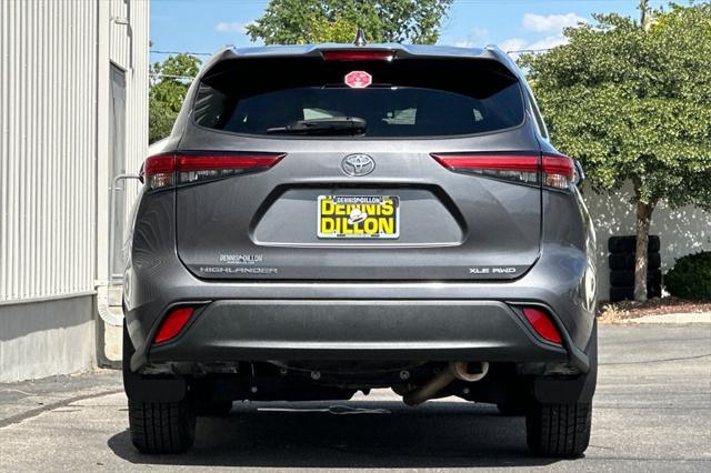 used 2022 Toyota Highlander car, priced at $36,999