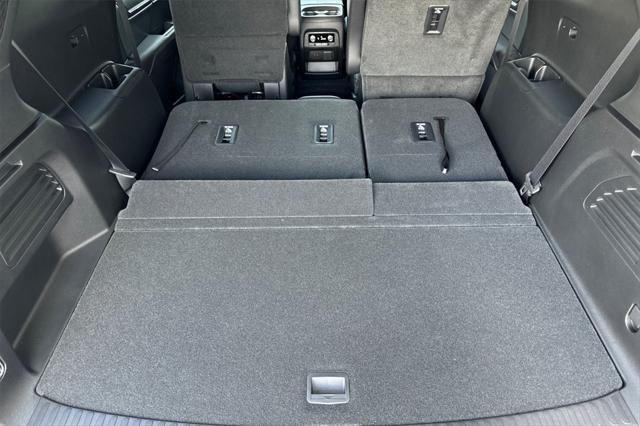 new 2025 GMC Acadia car, priced at $45,624