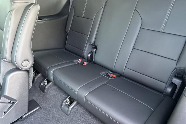 new 2025 GMC Acadia car, priced at $45,624